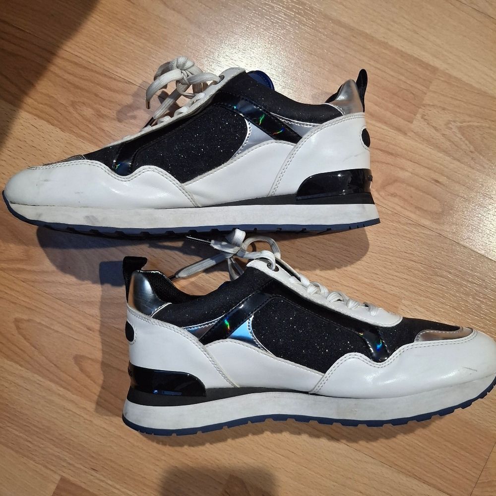 Michael Kors Sparkling Sneakers - Picture 6 of 13